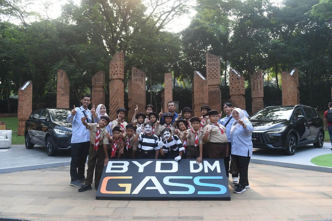 BYD Perluas Program Small Steps for Tomorrow, Setiap Kendaraan Terjual Bantu Pendidikan Anak Indonesia