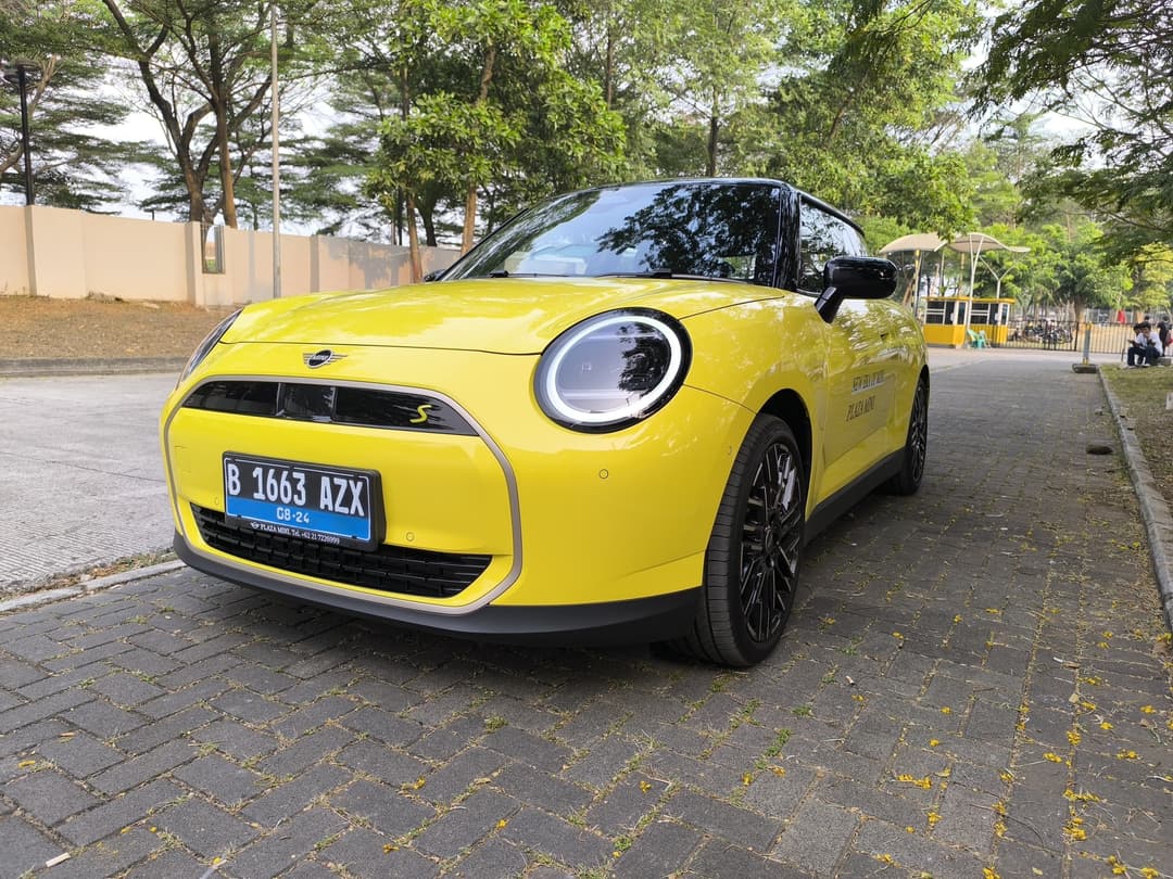 MINI Cooper SE, Mobil Listrik Ikonik Funky Terbaru Dari MINI