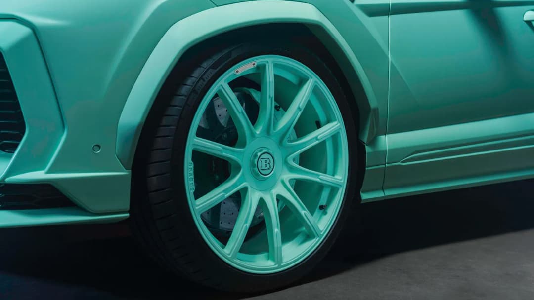 /uploads/BRABUS_900_Lamborghini_Urus_On_Location_21_ec1602f29a.webp