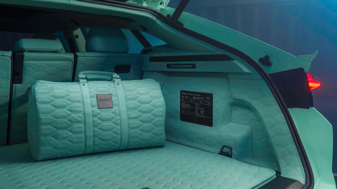 /uploads/BRABUS_900_Lamborghini_Urus_On_Location_46_copy_66b2c2af35.webp