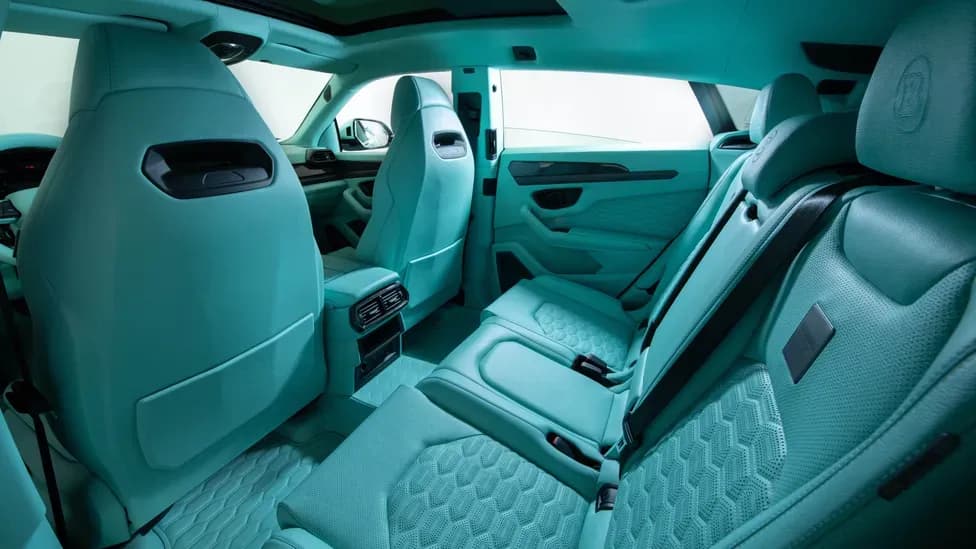/uploads/BRABUS_900_MINT_Lamborghini_Urus_Studio_38_f603fd5373.webp