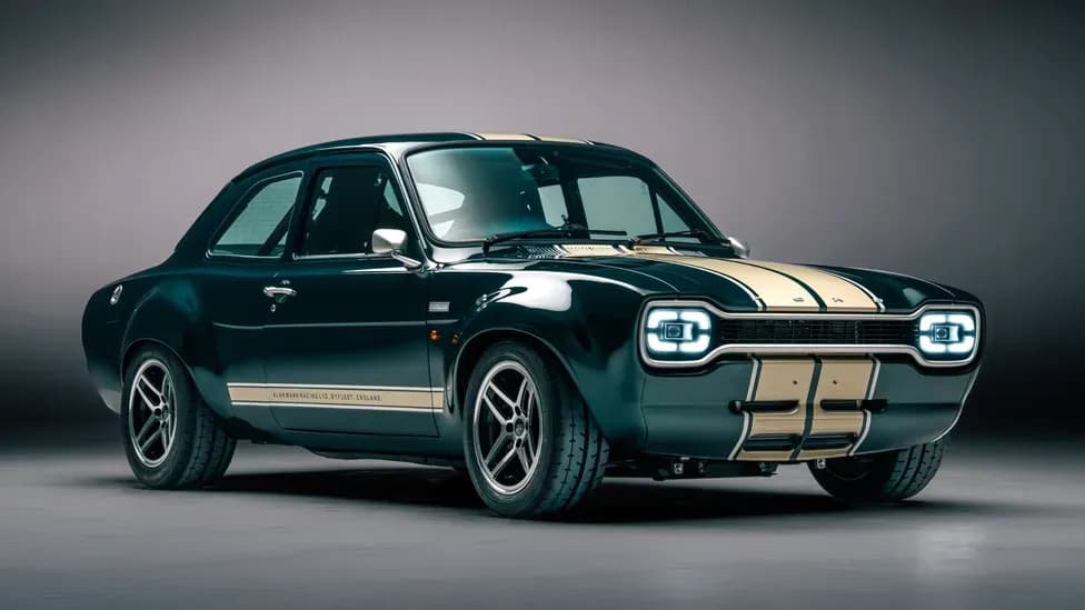 Ford Escort Legendaris Bangkit Kembali, Kini Lebih Buas dengan Tenaga 325 HP dan Putaran 10.000 RPM